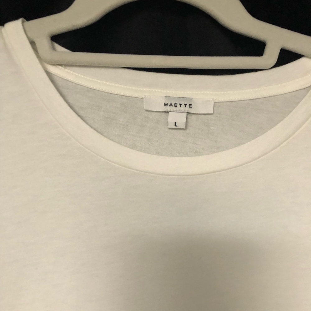 White short-sleeved t-shirt blouse with fluttery arm detail - Picture 4 of 4